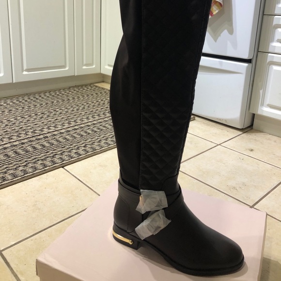 Beautiful boots - Picture 3 of 8